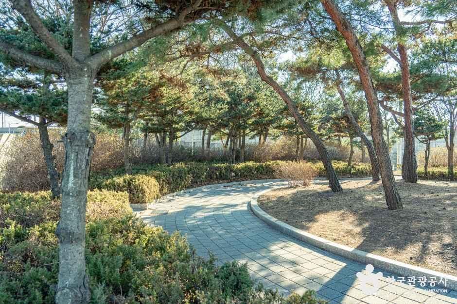 thumbnail-오이도기념공원-1