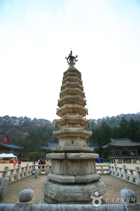 Woljeongsa Temple (오대산 월정사)