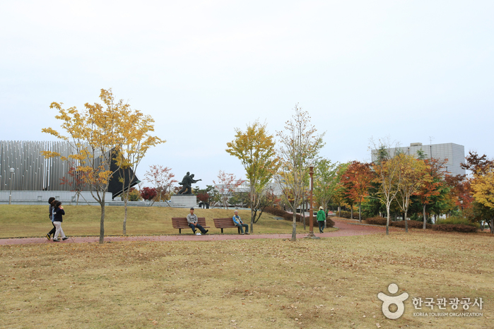 5·18 Memorial Park (5·18 기념공원)