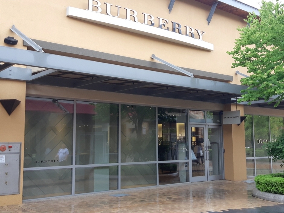 Burberry - Yeoju Premium Outlets [Tax Refund Shop] (버버리 여주아울렛점)