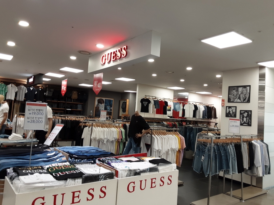 Dressing Guess - Lotte Goyang Terminal Branch [Tax Refund Shop] (드레싱 게스 롯데고양터미널)