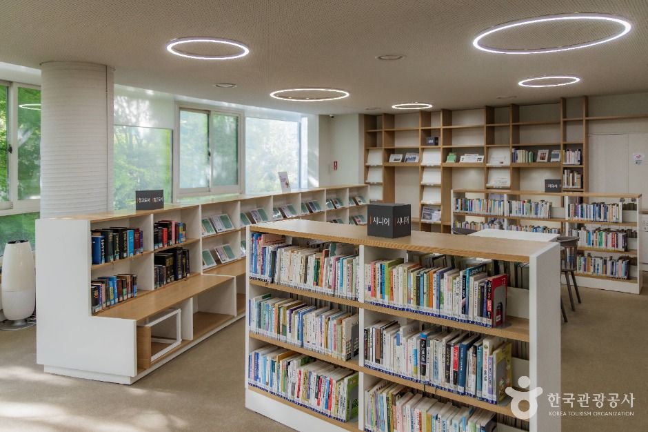 금천구립독산도서관