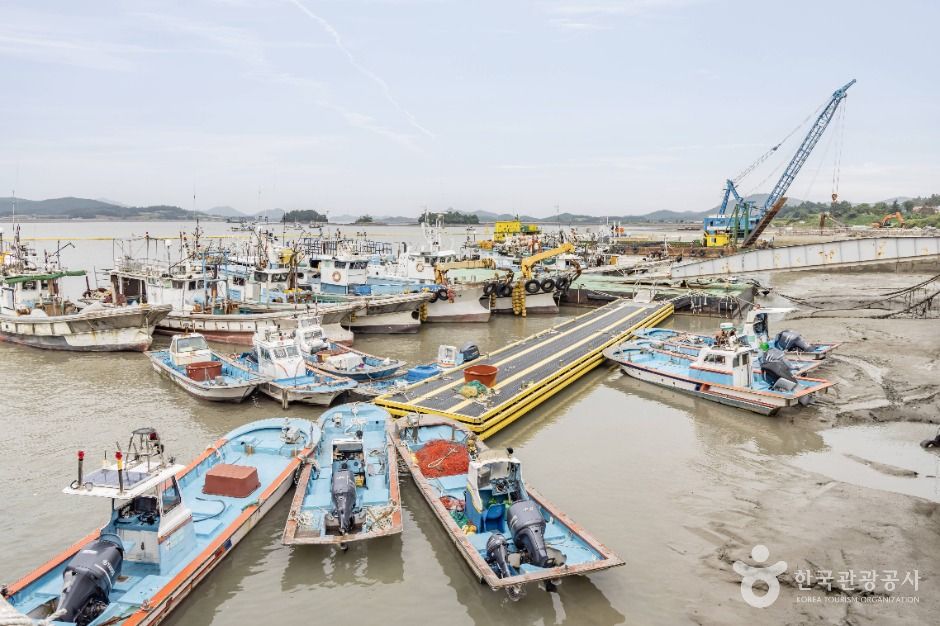 thumbnail-송도항-8