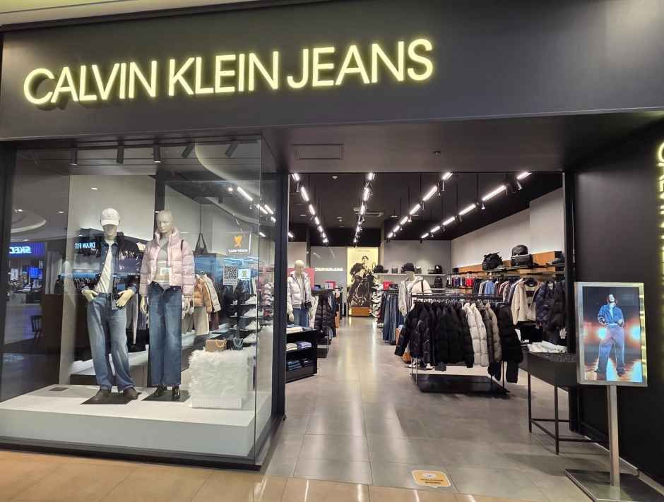 [事後免税店]Calvin Klein（カルバンクライン）ジーンズ・スターフィールドコヤン（高陽）店(캘빈클라인진 스타필드 고양점)