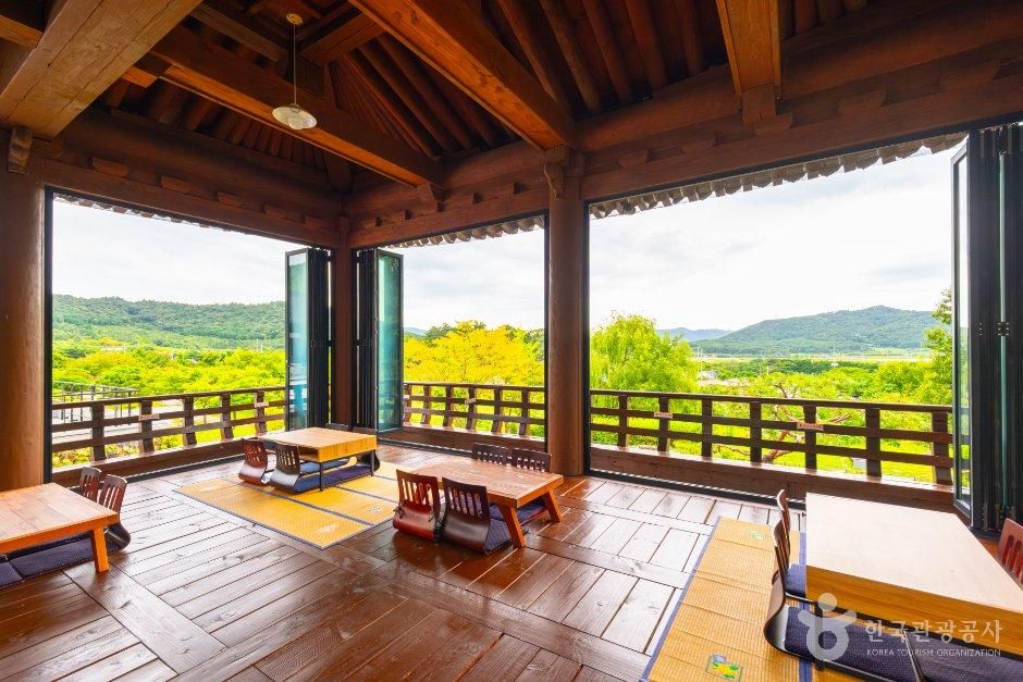 thumbnail-땅끝순례문학관-19