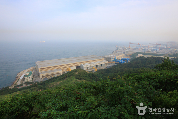 Hyundai Heavy Industries (현대중공업)