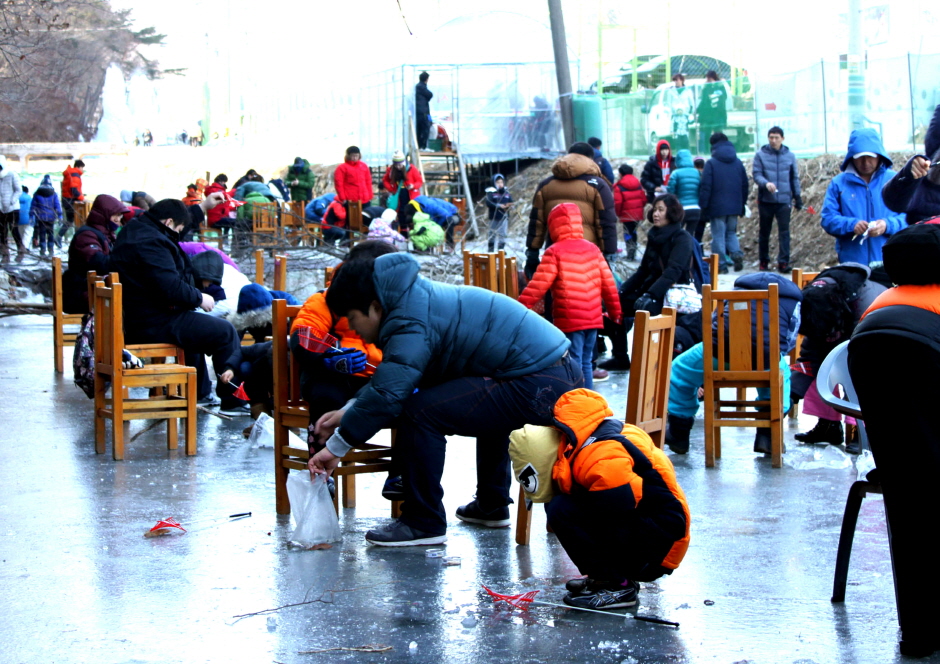 Festival des neiges au Mont Chilgapsan (칠갑산얼음분수축제)