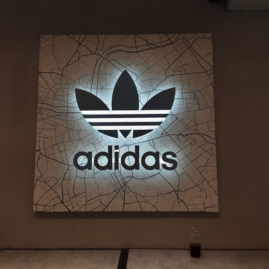 [事後免稅店] Adidas Originals (濟州七星店)(아디다스오리지날 제주칠성)