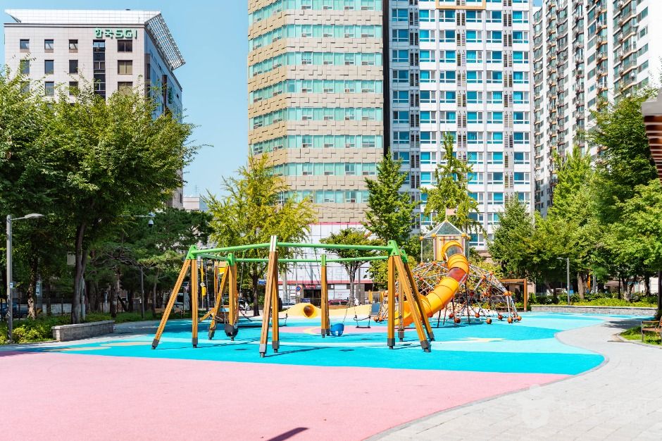 thumbnail-삼각어린이공원-0