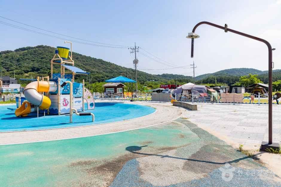 thumbnail-당진난지도 국민여가캠핑장-6