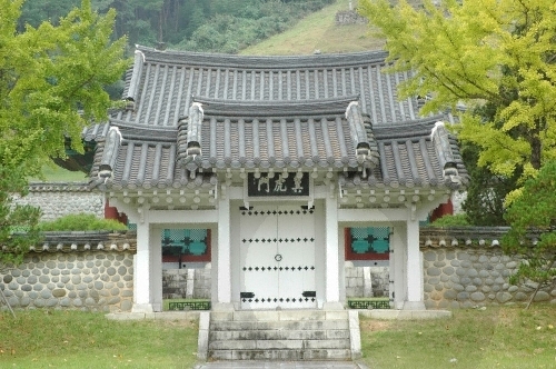 Tempel Chungjangsa (충장사)
