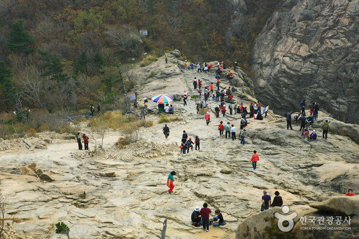 Fortaleza Gwongeumseong del Monte Seoraksan (설악산 권금성)