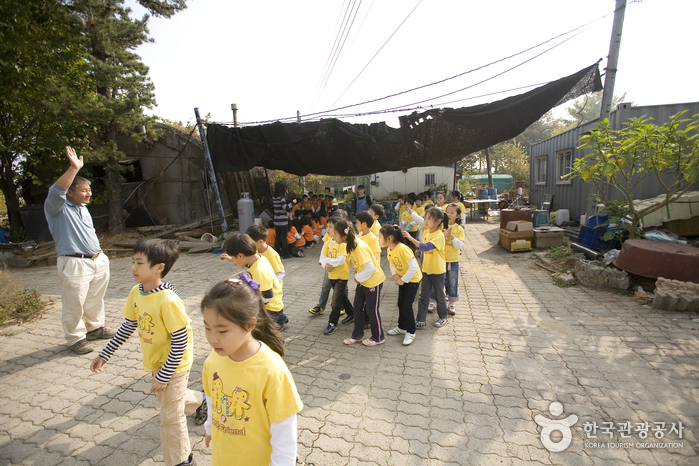 Icheon Ceramics Village (이천도예마을)