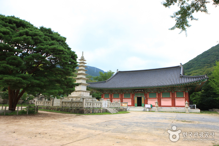 Beomeosa Temple (범어사)