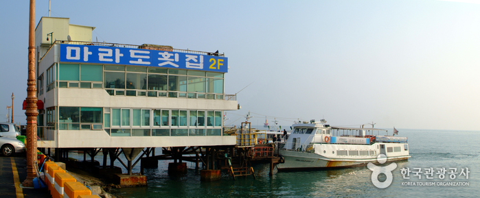 Haeundae Cruise Boat (부산 해운대동백섬 유람선)