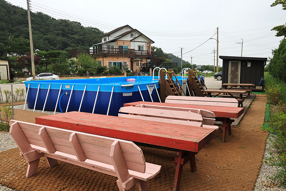 푸른섬캠핑장 수영시설