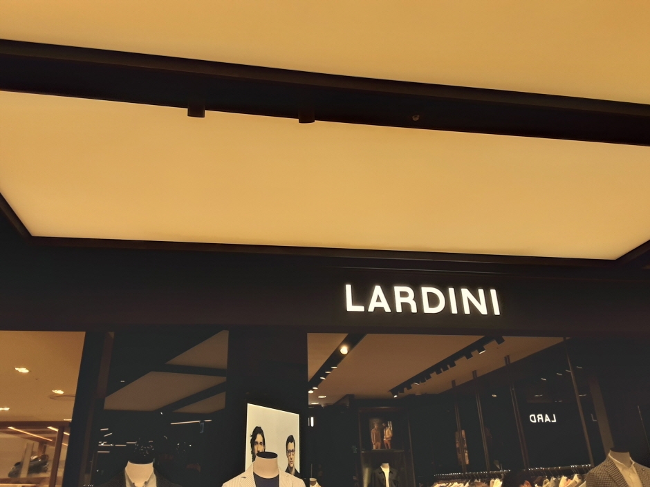 [事後免税店] SI LARDINI（ラルディーニ）・シンセゲ（新世界）センタム（SI 라르디니 신세계센텀）