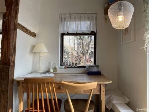 경남_하동_소소하당 내부 좌석2