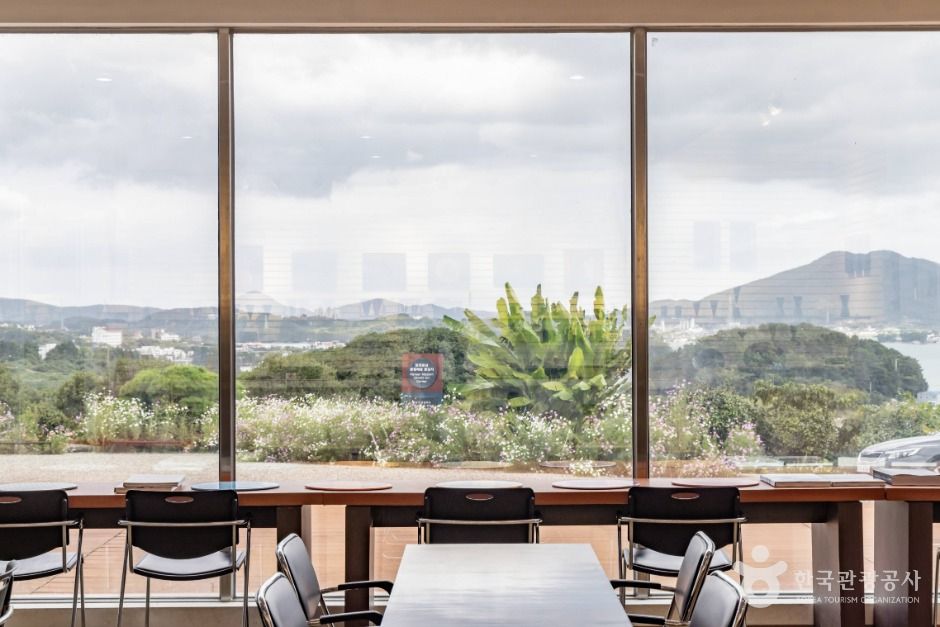 thumbnail-통영 옻칠미술관-7