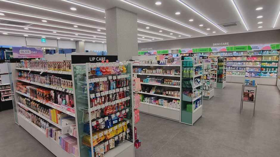 thumbnail-Olive Young Hongseong Bus Terminal Branch [Tax Refund Shop](올리브영 홍성터미널점)-1