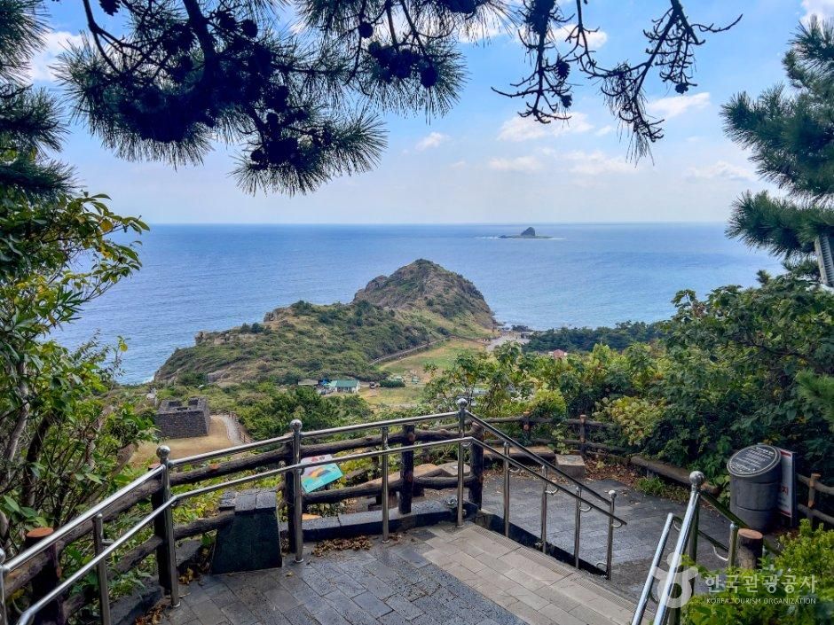 thumbnail-산방굴사(제주)-9