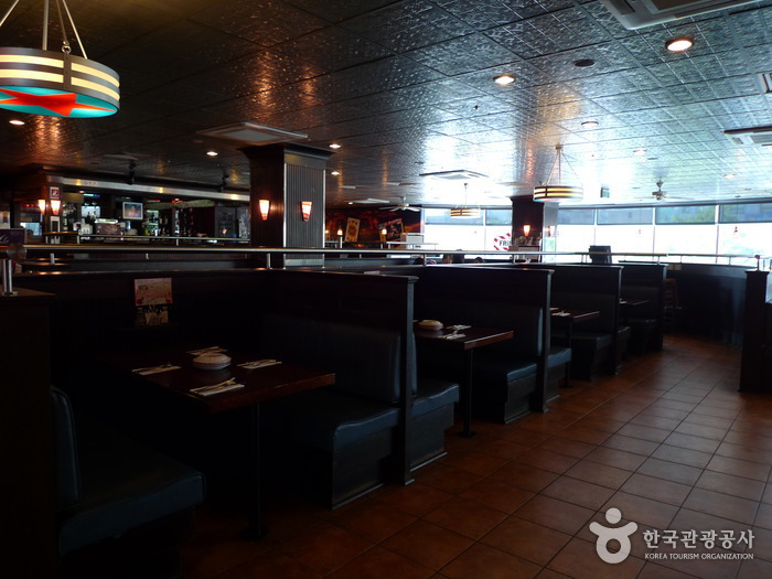 T.G.I Friday's - Ulsan Branch (T.G.I 프라이데이스(울산롯데마트점))