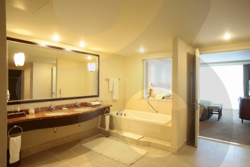 Ramada Plaza Jeju Hotel (라마다프라자 제주호텔)