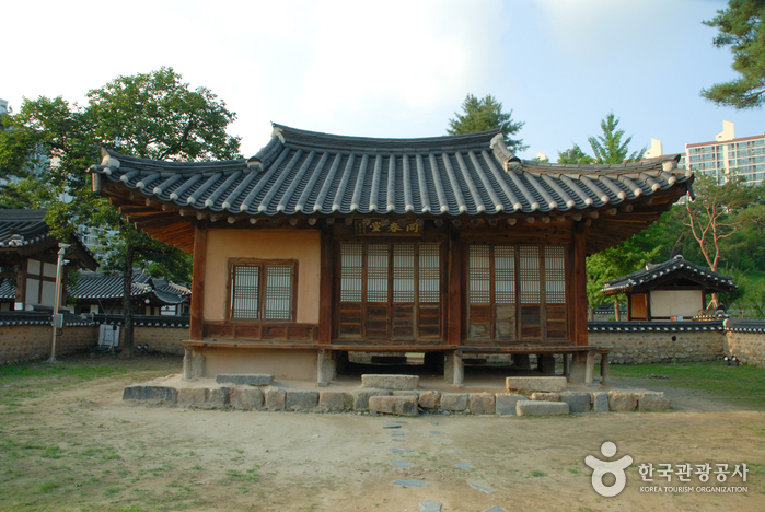 thumbnail-Daejeon Hoedeok Dongchundang Park (대전 회덕 동춘당 공원)-5