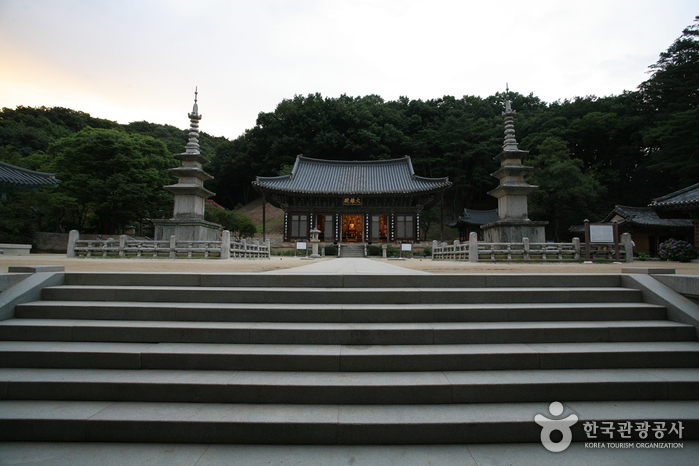 Tempel Jikjisa (직지사)