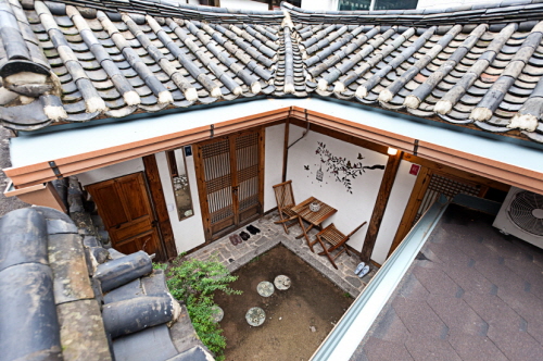Bukchon inn (북촌여관)