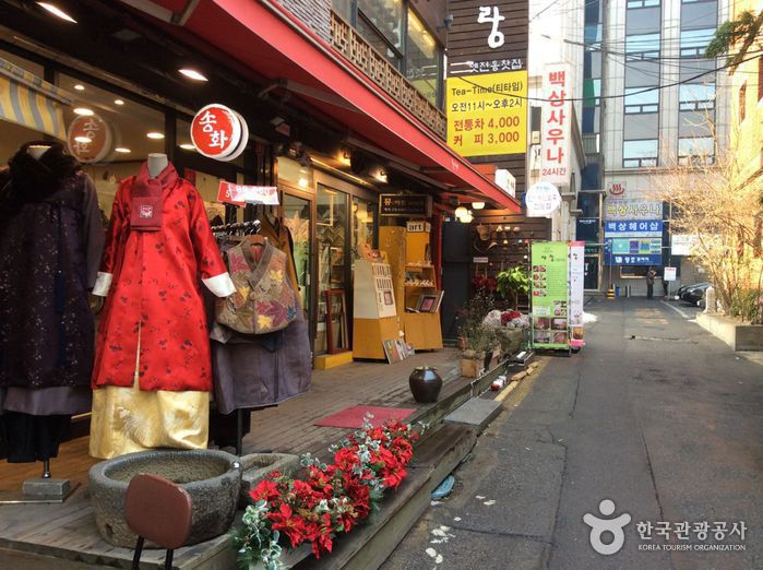 Quartier des antiquaires Insadong (인사동 고미술거리)