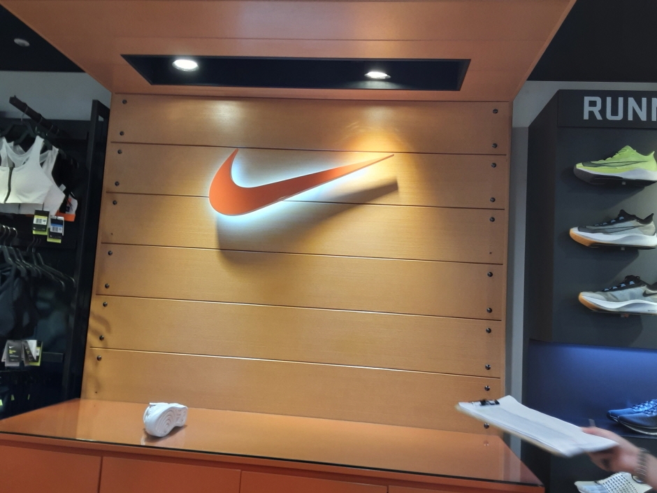 [事後免稅店] Nike (樂天光州店)(나이키 롯데광주)