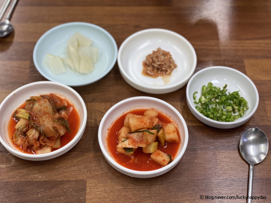 60년전통예산장터국밥