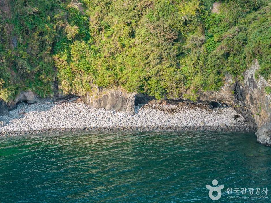 황우지해안열두굴