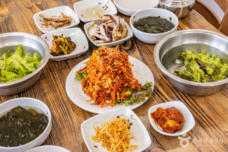 연안부두 밴댕이회무침거리