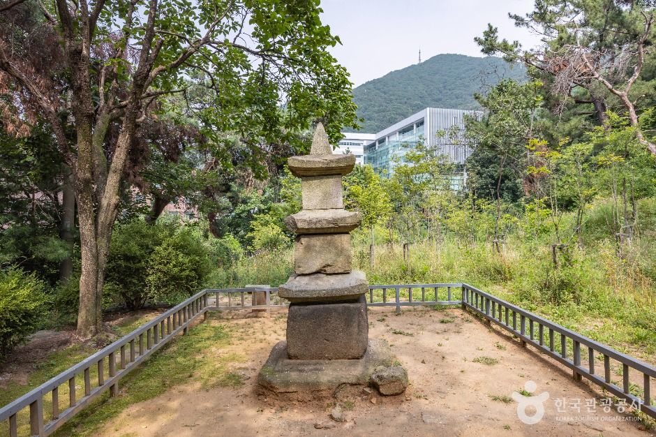 봉일사지삼층석탑
