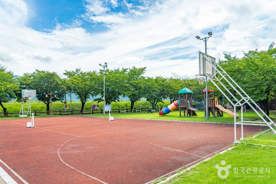 서시천체육공원