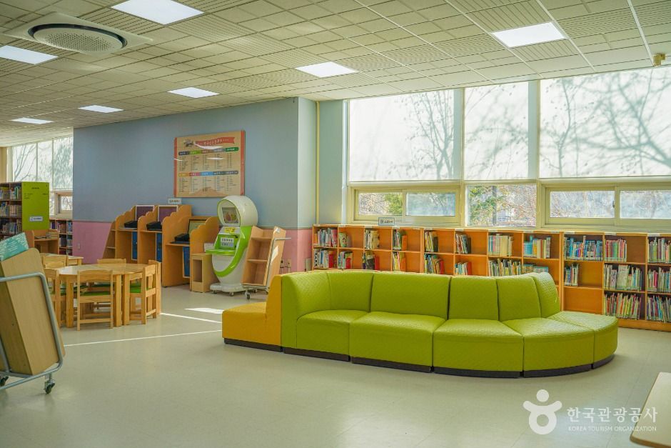 지혜샘어린이도서관