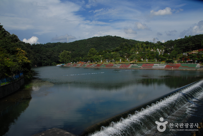 Parque Ppuri (뿌리공원)