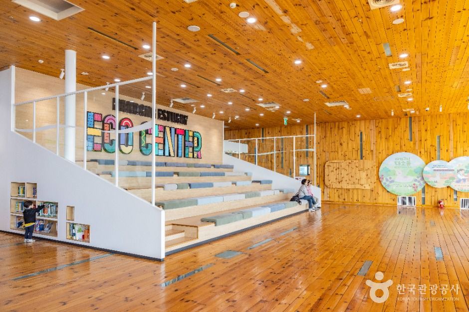 thumbnail-낙동강하구에코센터-24