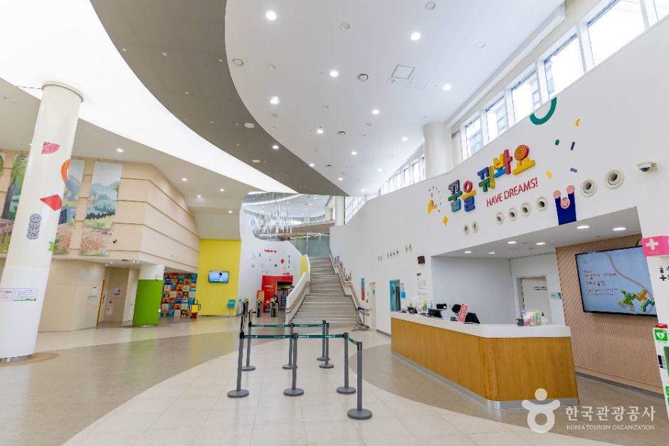 thumbnail-화성시어린이문화센터-6