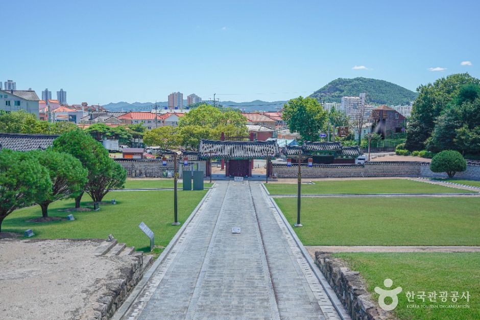 김해 수로왕비릉