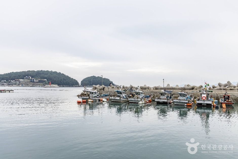 thumbnail-선구몽돌해변-10