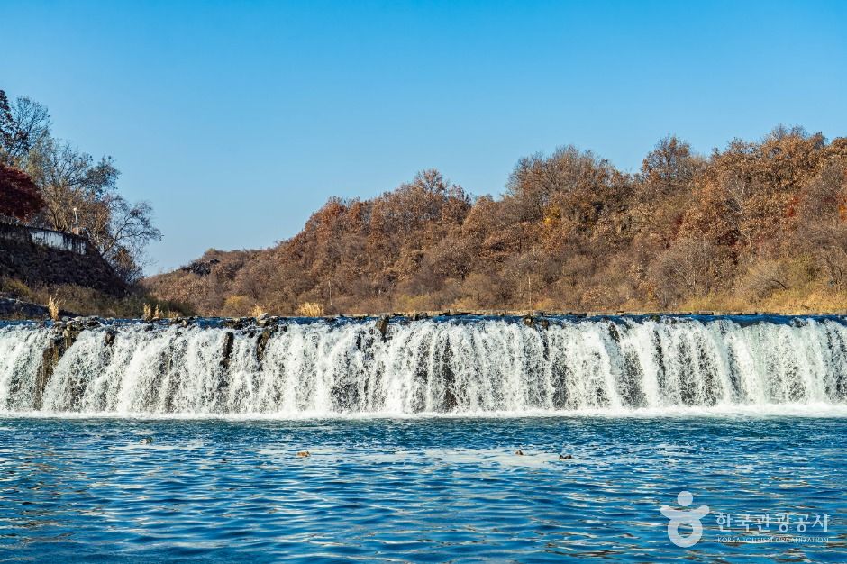 thumbnail-직탕폭포 (한탄강 유네스코 세계지질공원)-3
