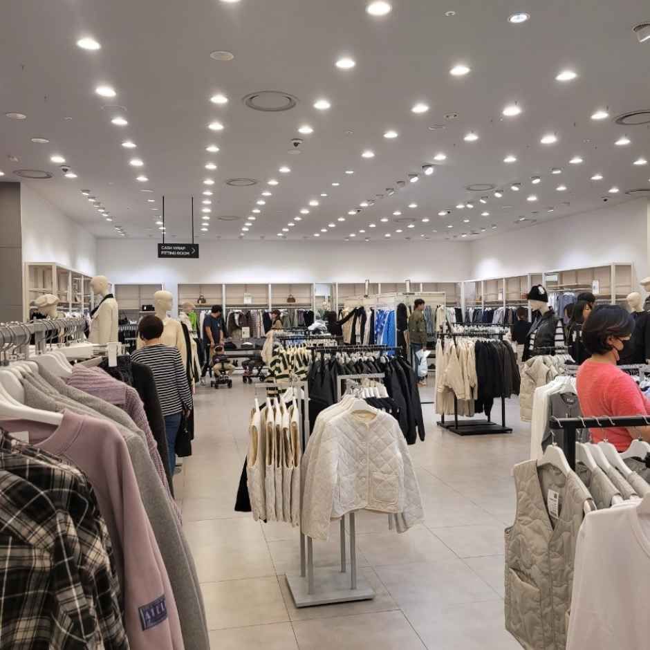 에잇세컨즈 AK백화점 수원점