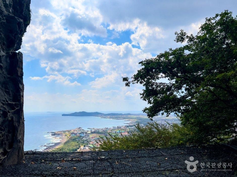 thumbnail-산방굴사(제주)-10