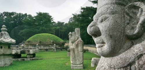 Taereung / Gangneung (a.k.a, Taegangneung) [UNESCO World Heritage] (서울 태릉과 강릉 [유네스코 세계문화유산])
