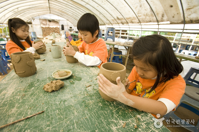 Icheon Ceramics Village (이천도예마을)