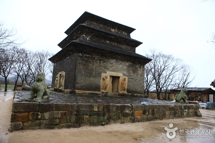 Bunhwangsa Temple (분...