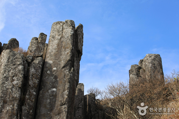 thumbnail-Jusangjeolli Cliff of Mudeungsan Mountain (무등산 주상절리대)-7